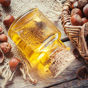 Les bienfaits de l'huile de noisette pour les cheveux