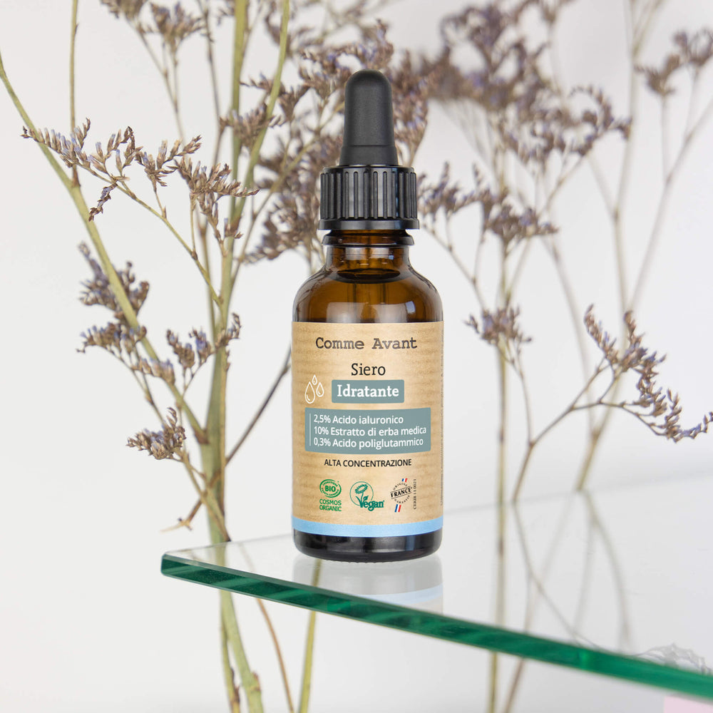 Siero viso con acido ialuronico poliglutammico ed estratto di erba medica