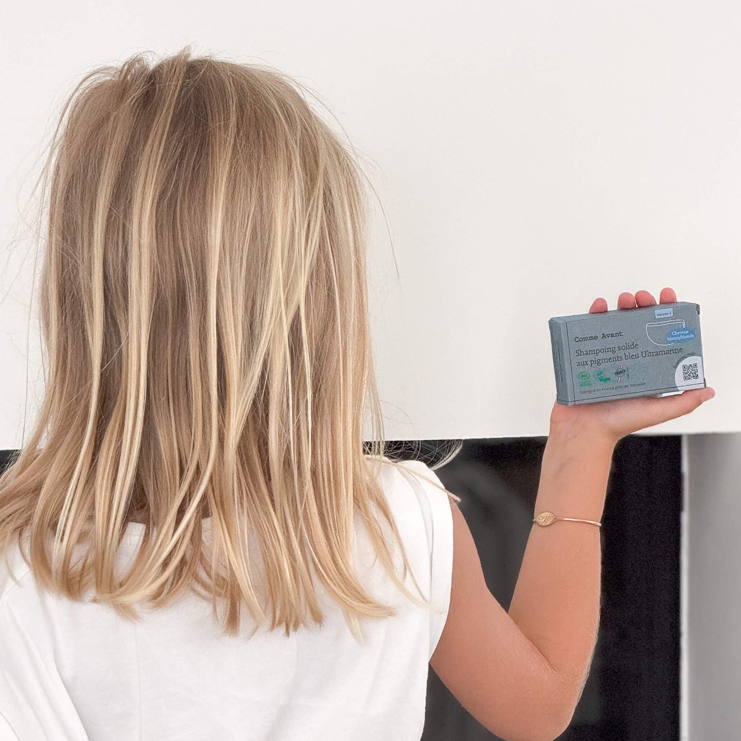 Shampoo solido per capelli biondi o bianchi